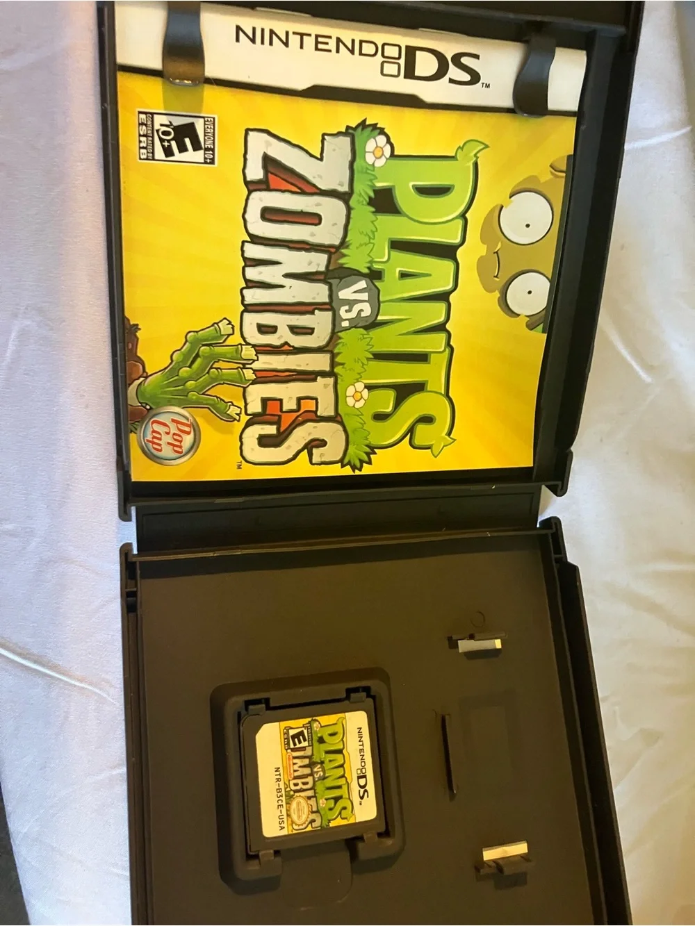 Plants vs. Zombies Nintendo Game - Yellow